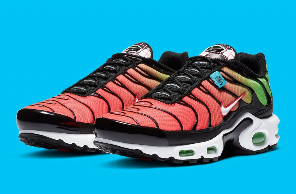 Nike Air Max Plus “Worldwide” – Walrus Oxford